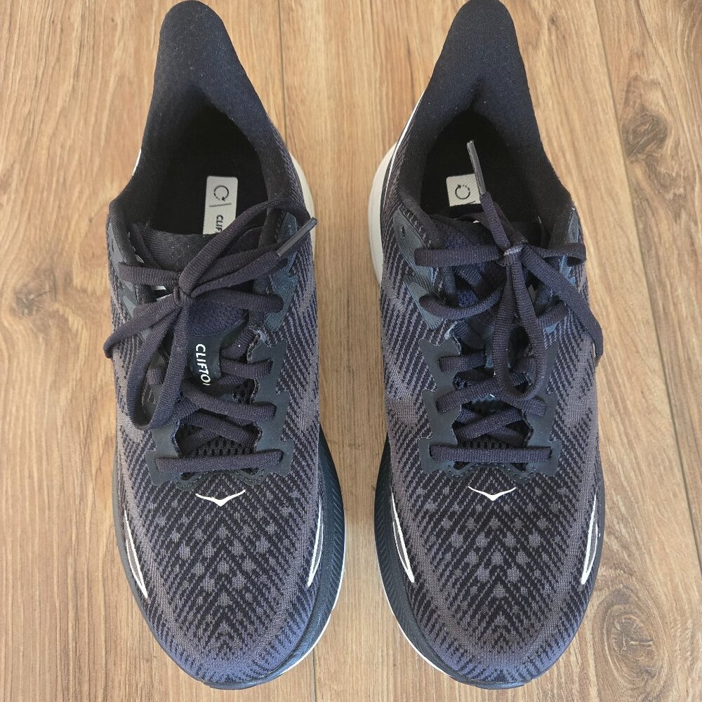 Hoka Women's Clifton 9 Shoes - Picture 3 of 9